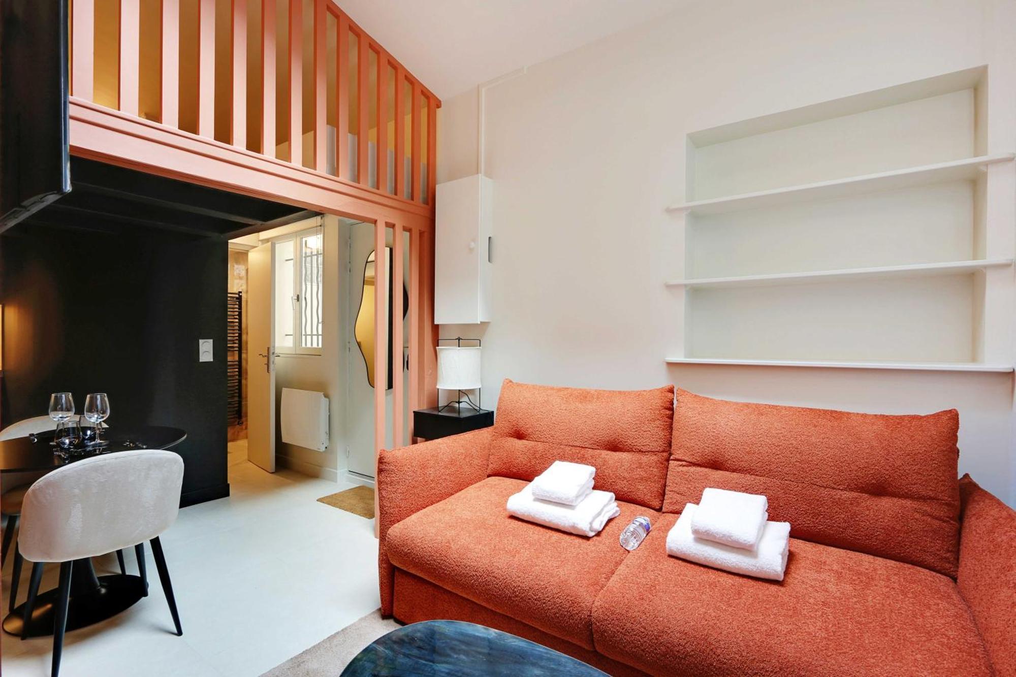 Chic And Cosy-canal Saint Martin * Parijs
